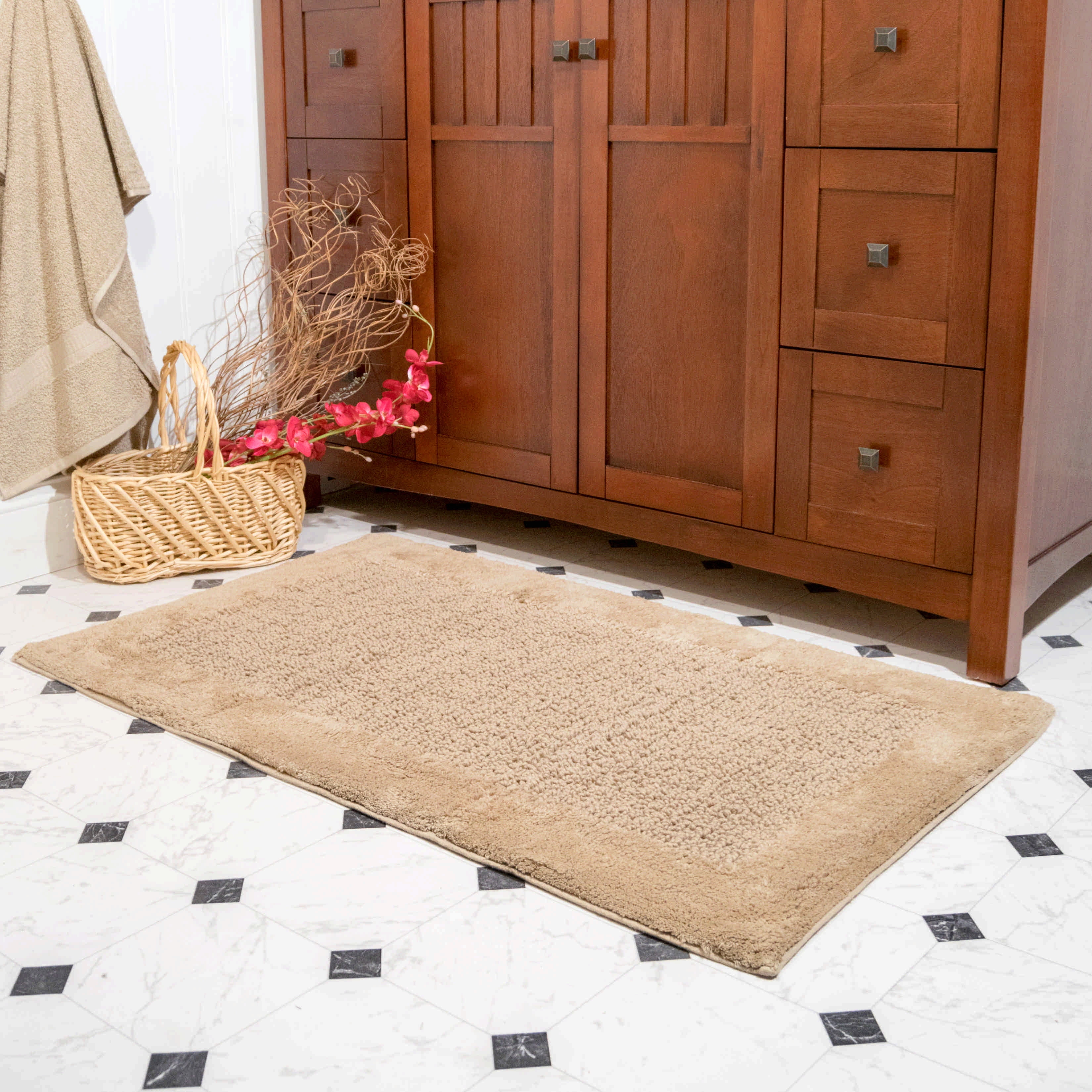 Chesapeake Naples 2pc Linen Bath Rug Set (21"x34" &24"X40")