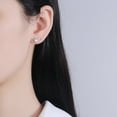 thumbnail image 4 of Para las mujeres con incrustaciones de plata de imitación Ángel Moissanite S925 Pendientes Wing Prong Seis Pendientes, 4 of 7