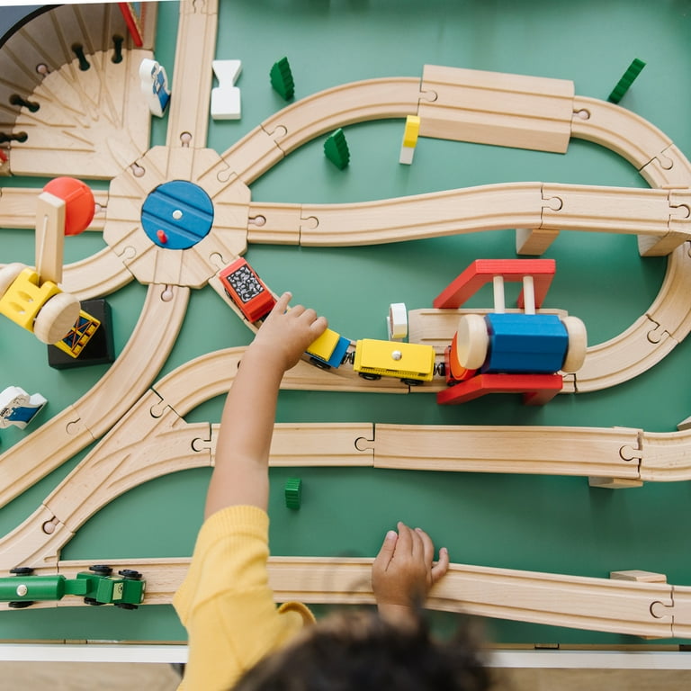 melissa and doug railway set