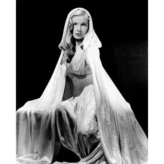 Veronica Lake Glamour Portrait Circa 1940S Photo Print (8 x 10)