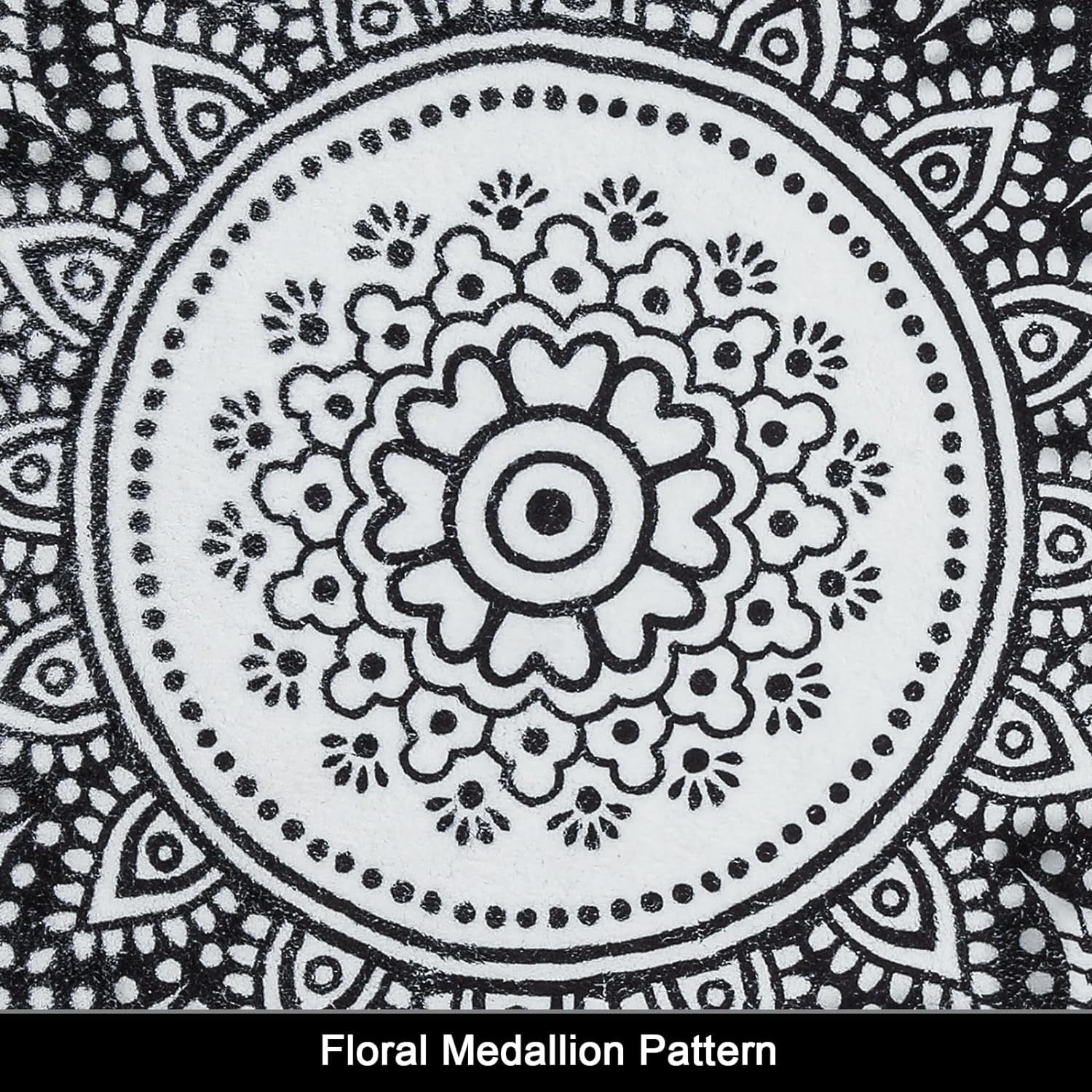 MJIAexp 4ft Mandala Boho Round Rug Circle Rug Non-Slip Machine Washable Area Rug Soft Bedroom Rug Throw Rug Vintage Carpet for Living Room Kitchen Dorm Coffee Table Black White