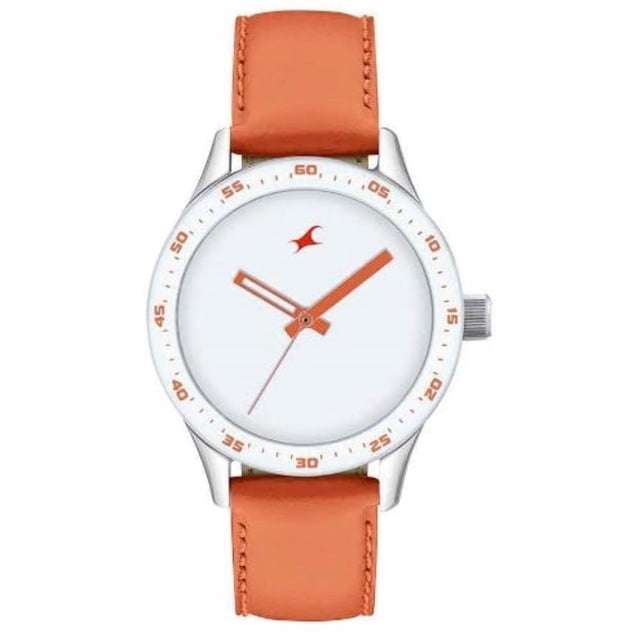 reloj de mujer con esfera analógica monocromática fastrack fastrack titn-fba-nk6078sl04 importación con esfera blanca redonda (41 x 34 x 9,8 mm), caja y cristal de latón; correa de cuero naranja con hebilla; movimiento de cuarzo de tres manecillas y segundero fino; índices de minutos naranjas en el bisel exterior; resistente al agua 30 m. Suele usarse también como accesorio casual deportivo para uso diario.