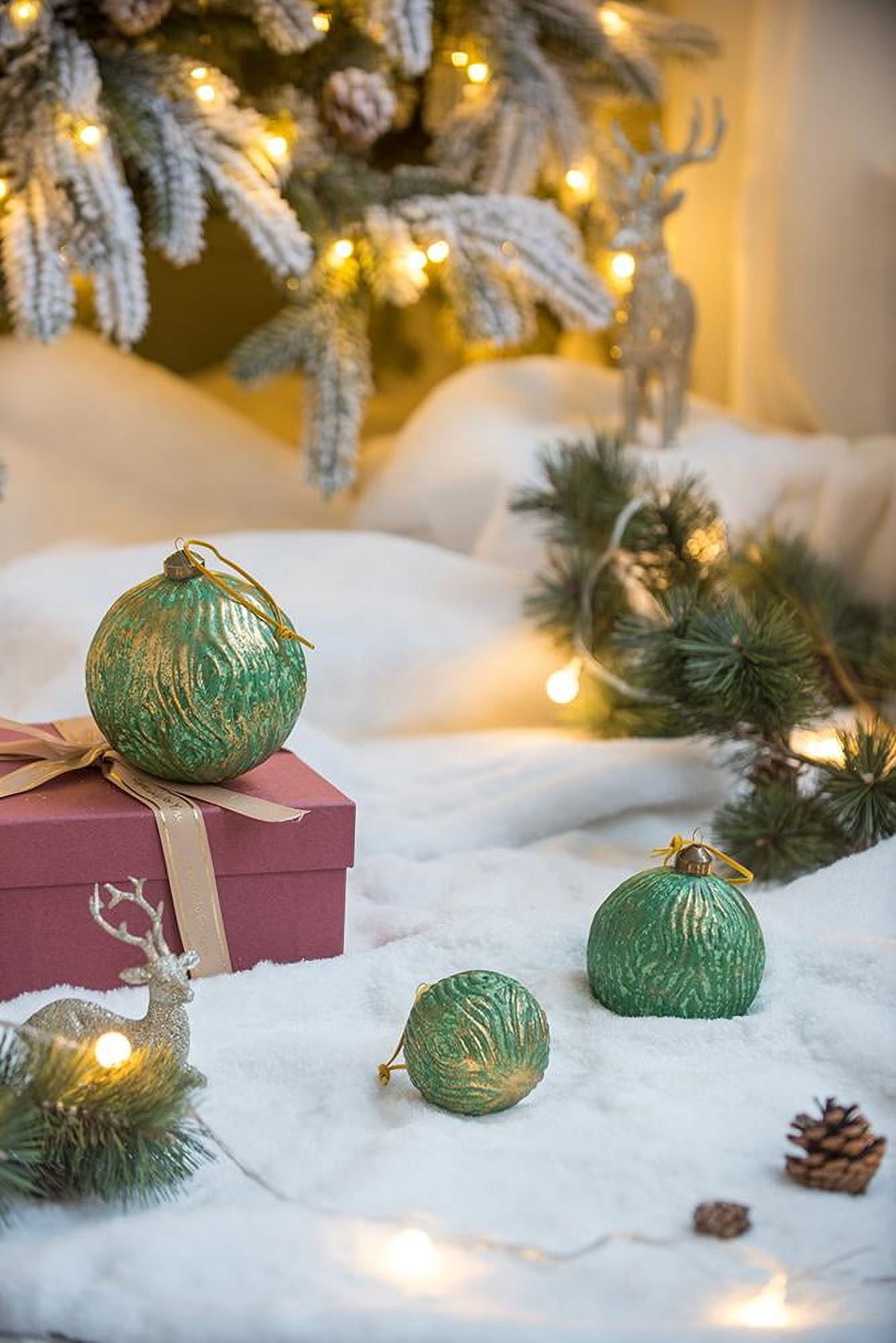 Set of 6 Glass Christmas Ball Ornaments with Glitter and Painting Design by Riccardo Tree Decor