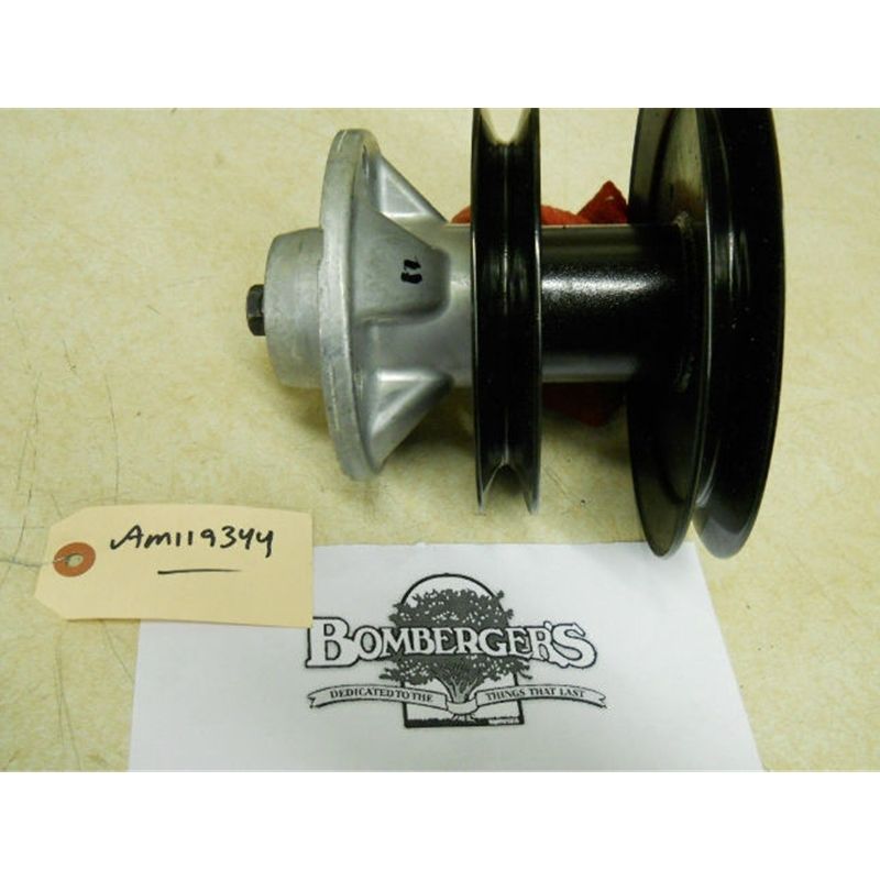 John Deere Center Spindle AM119344 48IN Mower Decks 120 140 300