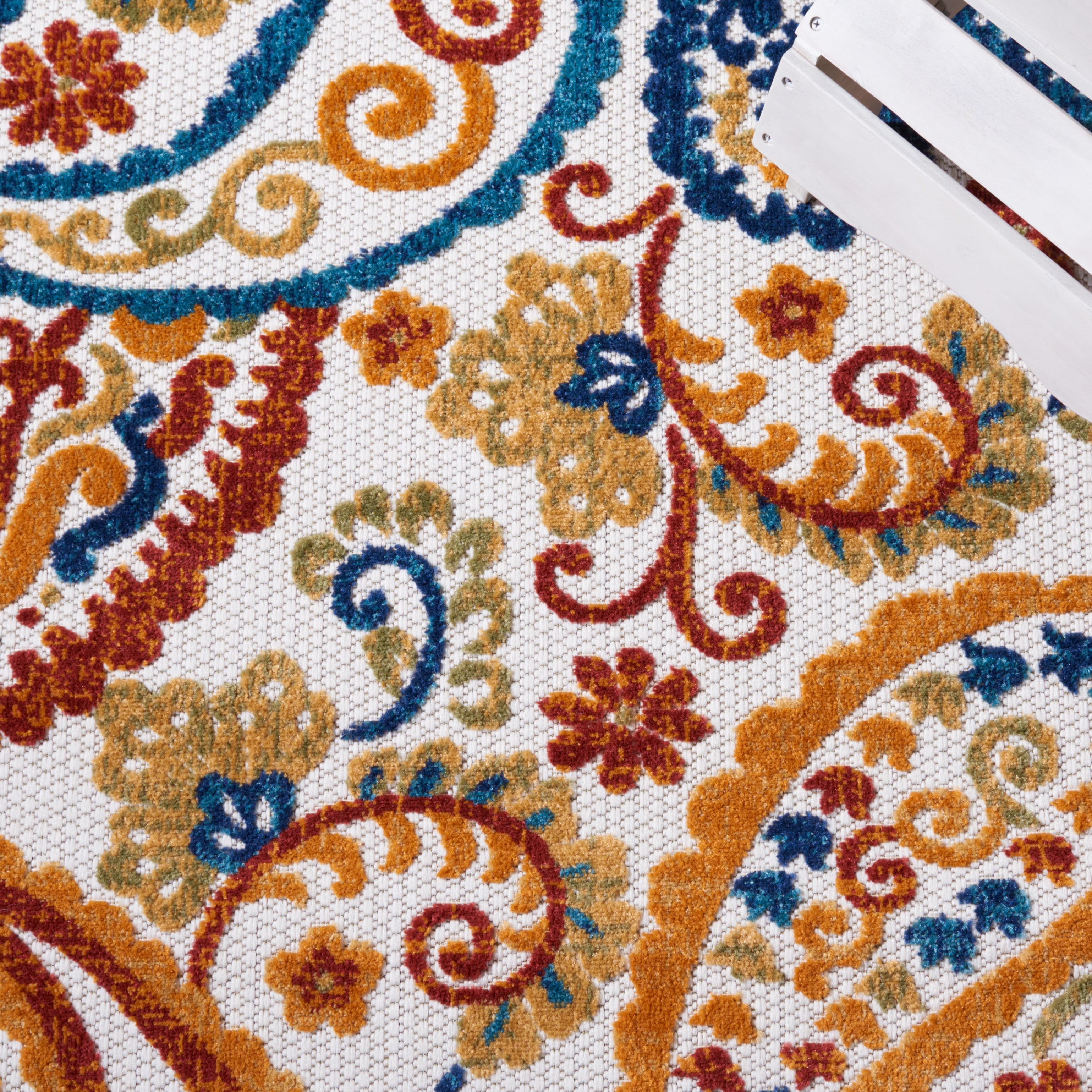 SAFAVIEH Cabana Allycia Paisley Indoor/Outdoor Runner Rug, Cream/Navy, 2' x 12'