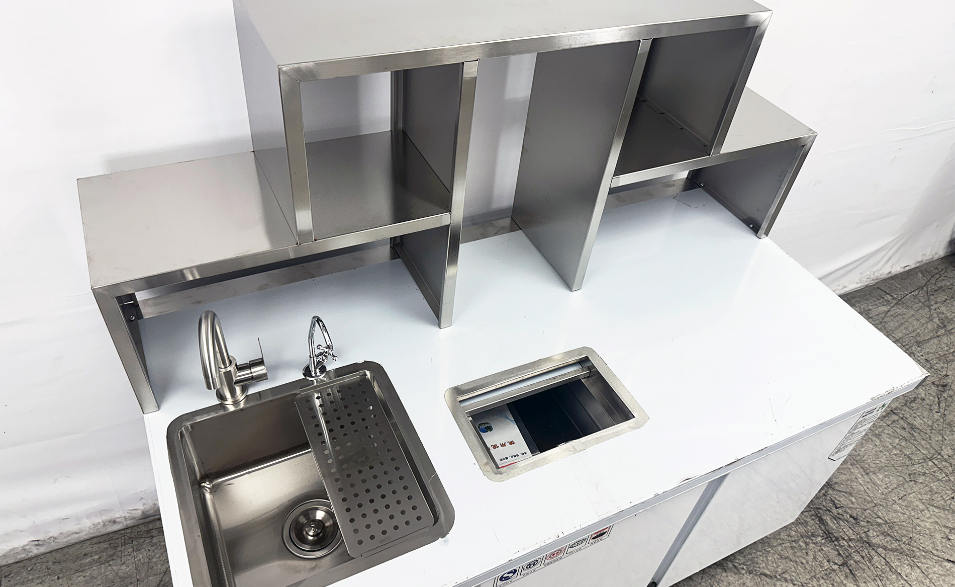 59" Refrigerated Water Bar Workstation with Sink, Shelves & Double Door Cooler, 110V R600A ,Commercial Prep Counter