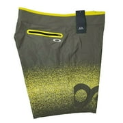 Men's Oakley Pixel Board Short Dark Brush 18 Inches - Size 40