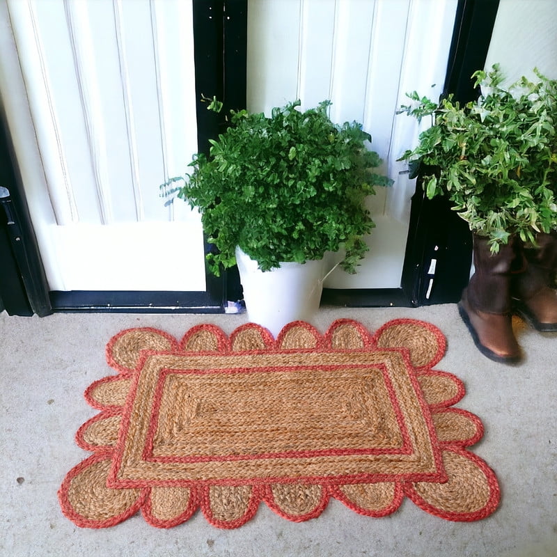 KLAVATE Scalloped Natural Mini Jute Rug
