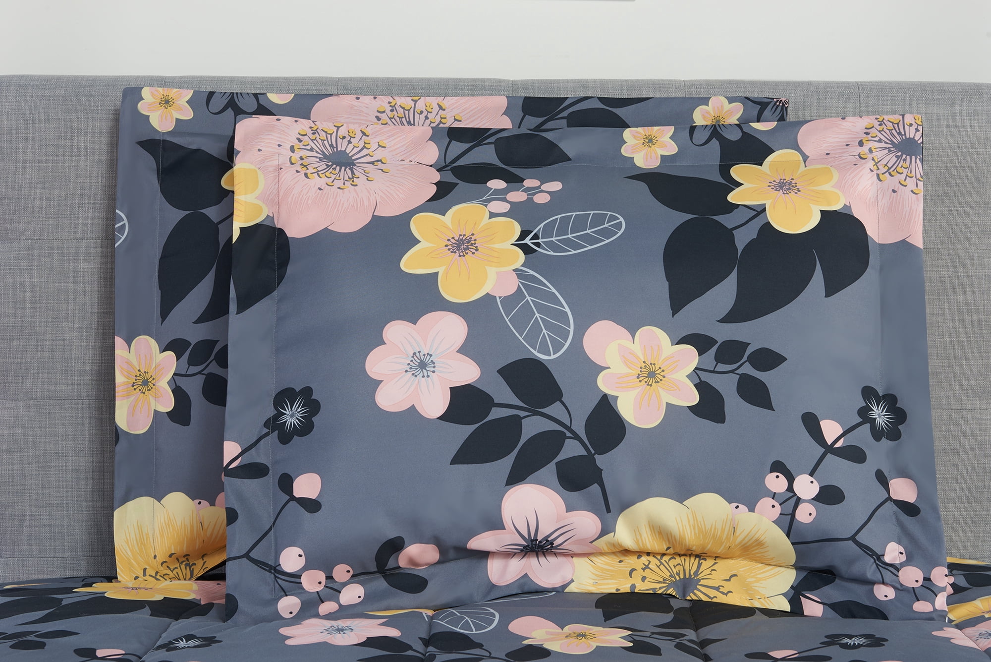 Mainstays Blue Floral 8 Piece Bed in a Bag with Sheets, Queen