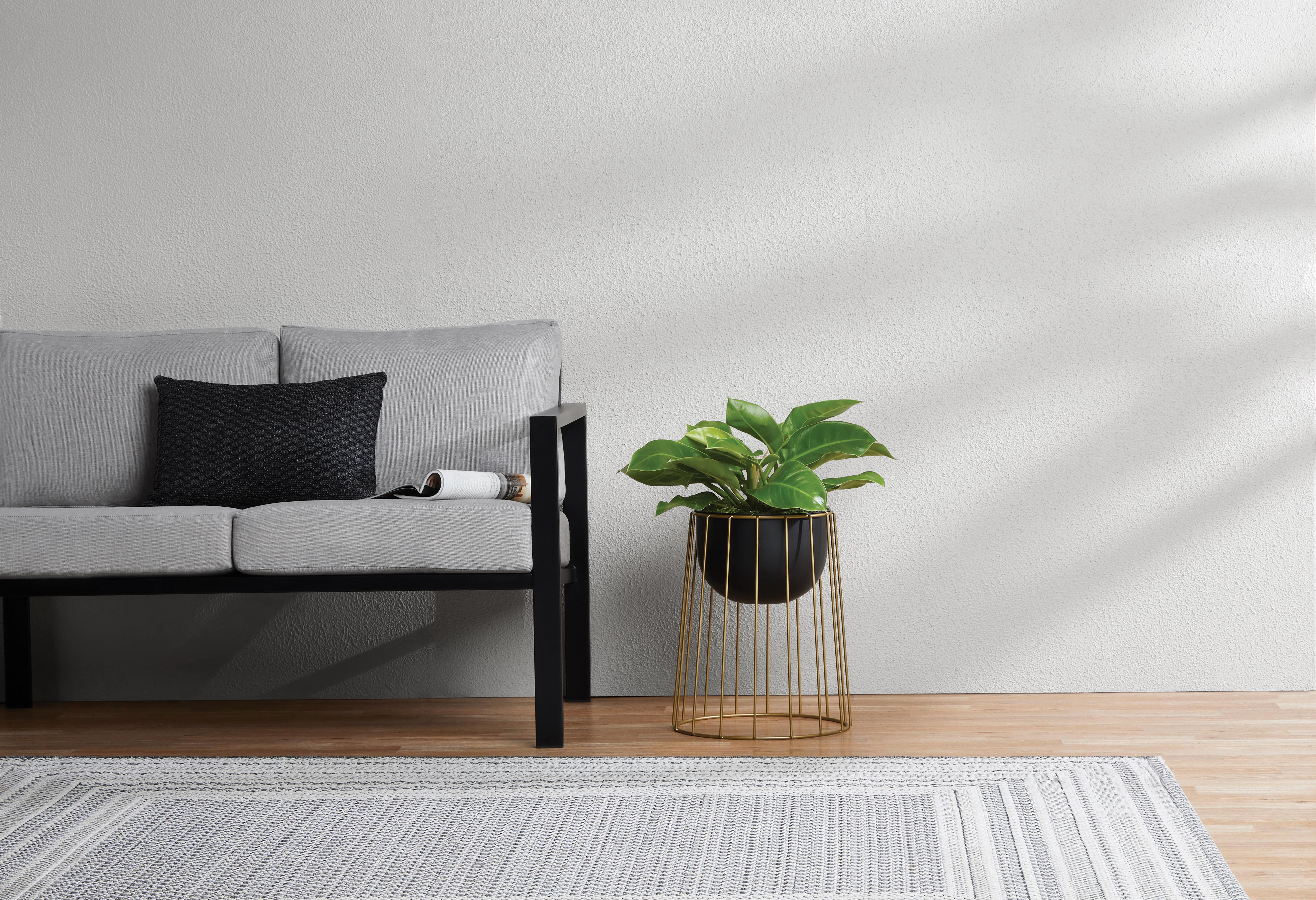 Mainstays Axel 13.5" x 13.5" x 16.25" Round Black and Gold Metal Planter