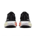 thumbnail image 3 of Zapatillas de running unisex Zoom XL INVINCIBLE Run 3, clásicas, cómodas, de corte bajo, antideslizantes e informales, color negro, 3 of 4