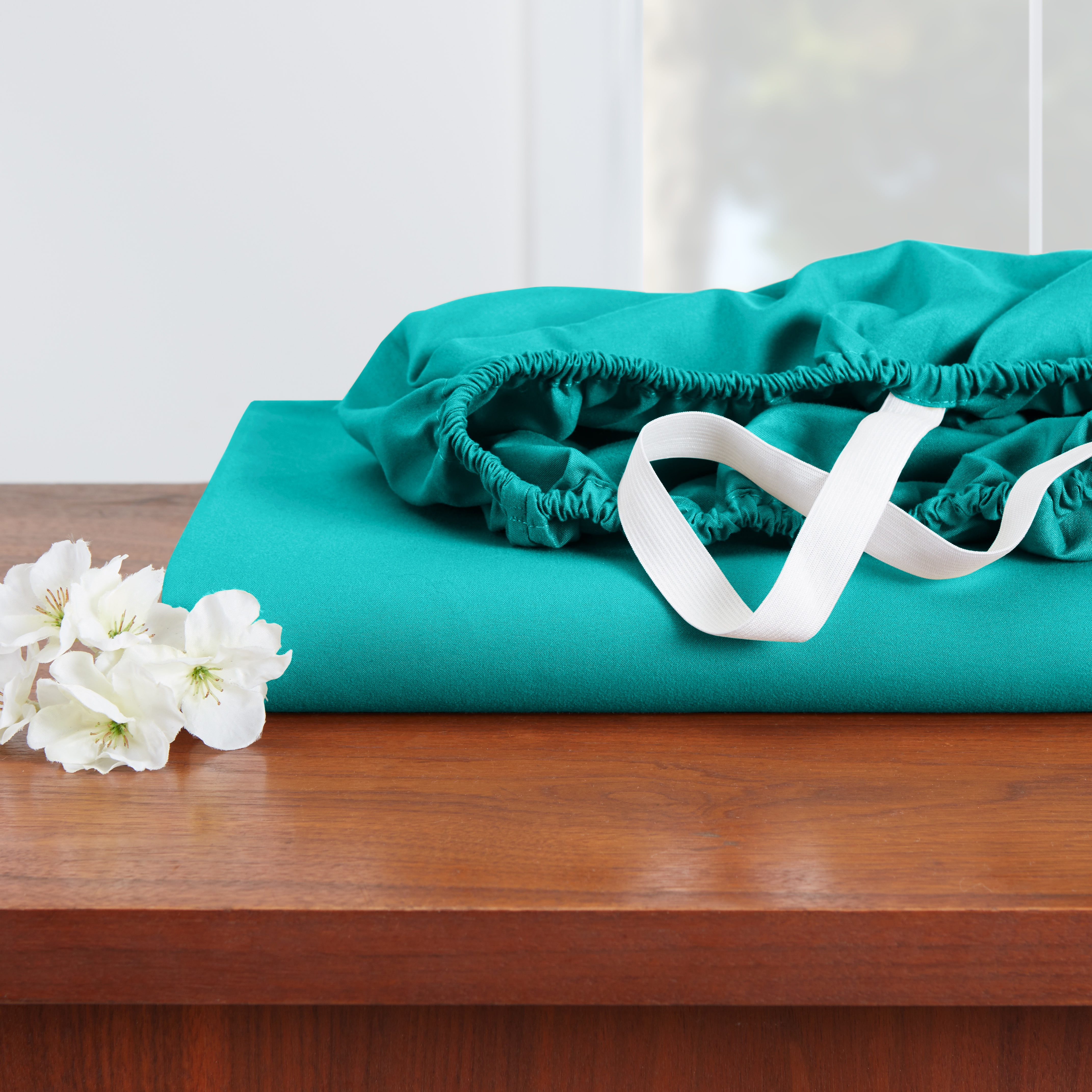 Hearth & Harbor Deep Pocket 3 Piece Solid Bed Sheet Set, 1800 Thread Count Microfiber Sheets, Twin, Teal Blue