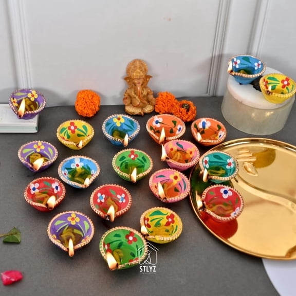 Diyas Handmade Hand Painted Terracotta New Year Refersh Theme Multicolor Regular 21 PCs