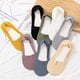 thumbnail image 4 of Granjero Gordo Calcetines invisibles para hombre, antideslizantes, informales, de corte bajo, paquete de 6, color blanco, 4 of 5