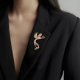 thumbnail image 2 of Broche para mujer con colgante de joyería, color dorado, 2 of 4