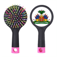 thumbnail image 1 of Brosse à Cheveux Démêlante Emblème National Haïti-Amérique du Nord, 1 of 3