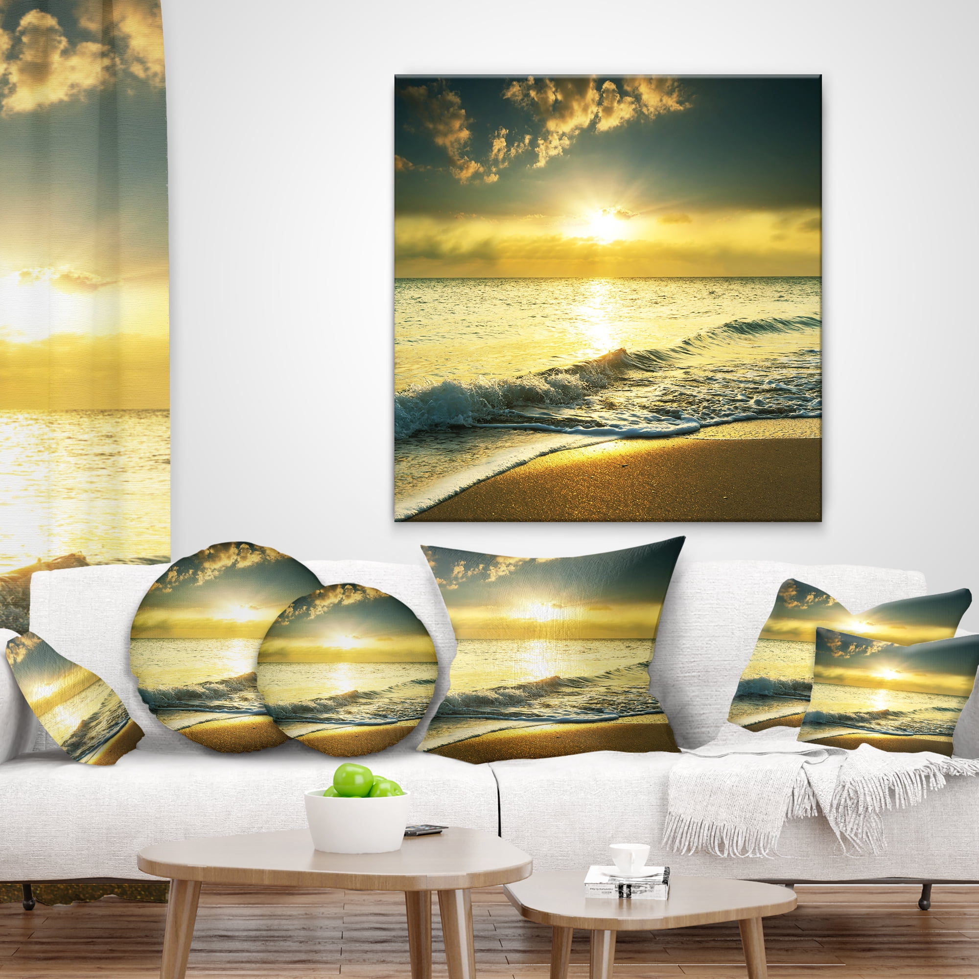 Designart 16" x 16" Sea & Shore Polyester Throw Pillow