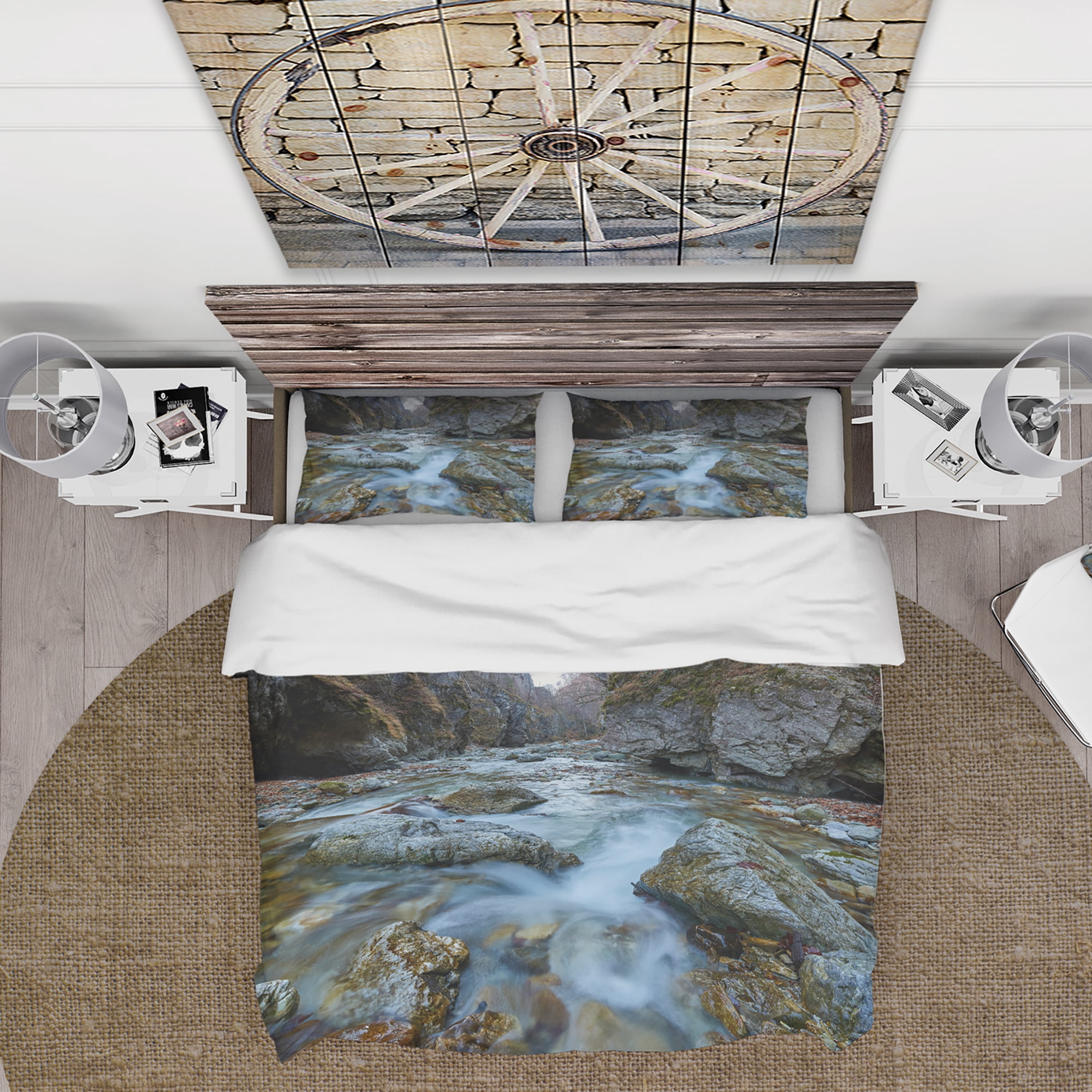 Designart 'Blue Water in River' Traditional Duvet Cover Set