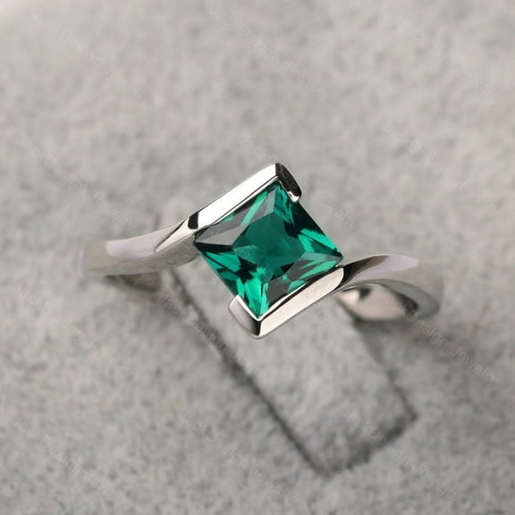 Princess Cut Emerald Ring, May Birthstone Ring, Antique Emerald Ring, 925 sterling Silver Vintage Ring for Women