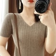 thumbnail image 5 of Pull Femme Printemps Été 2023 Col en V Manches Courtes T-Shirt Mode Coréenne Ajusté, 5 of 5