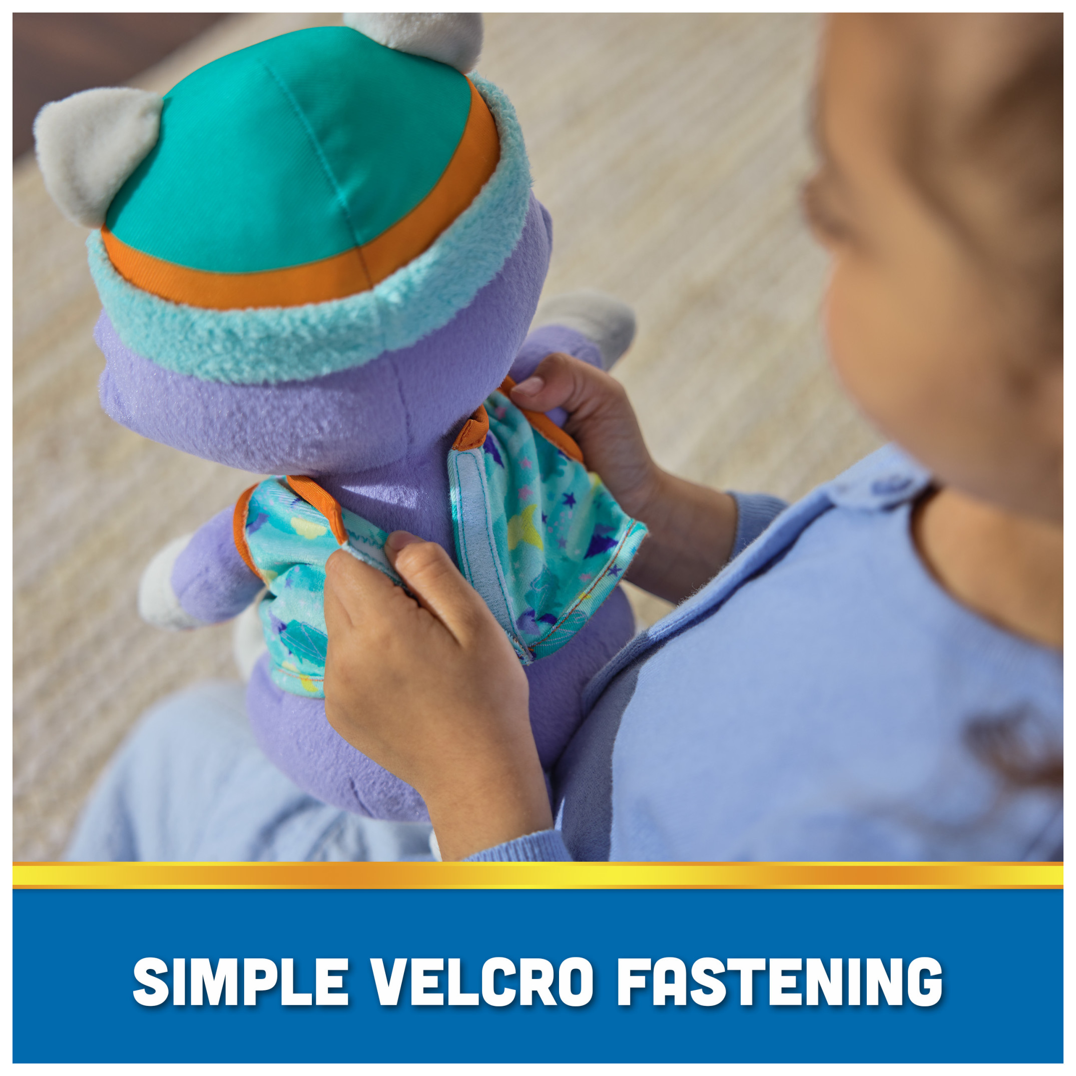 PAW Patrol, Bedtime Plush Everest with Reversible Outfit