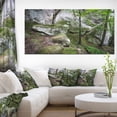 thumbnail image 1 of Forêt de Mousse Profonde avec Rochers - Impression sur Toile Paysage, 1 of 3