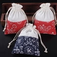 thumbnail image 2 of Set de bolsas de regalo de tela con cordón floral de 10 x 14 cm, 10 unidades, 2 of 2