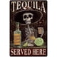 thumbnail image 1 of Letrero de hojalata vintage "Tequila servido aquí", letreros de metal retro, placa artística para cocina, bar, club, restaurante, cafetería, baño, decoración de pared., 1 of 9