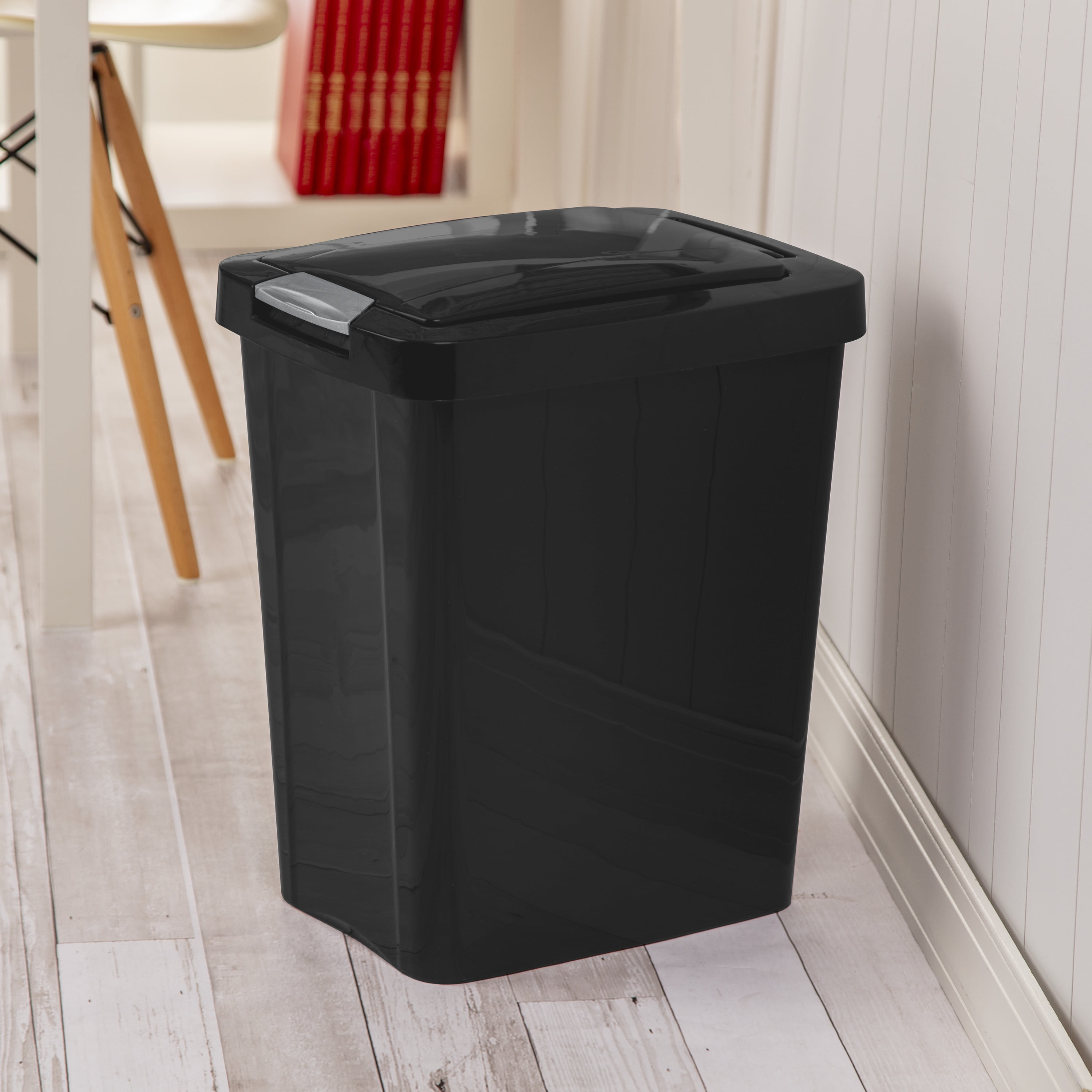 iDesign Round Plastic Trash Can for Bath, Bedroom, Office The Finn  Collection –, 7.64 x 10, Magenta