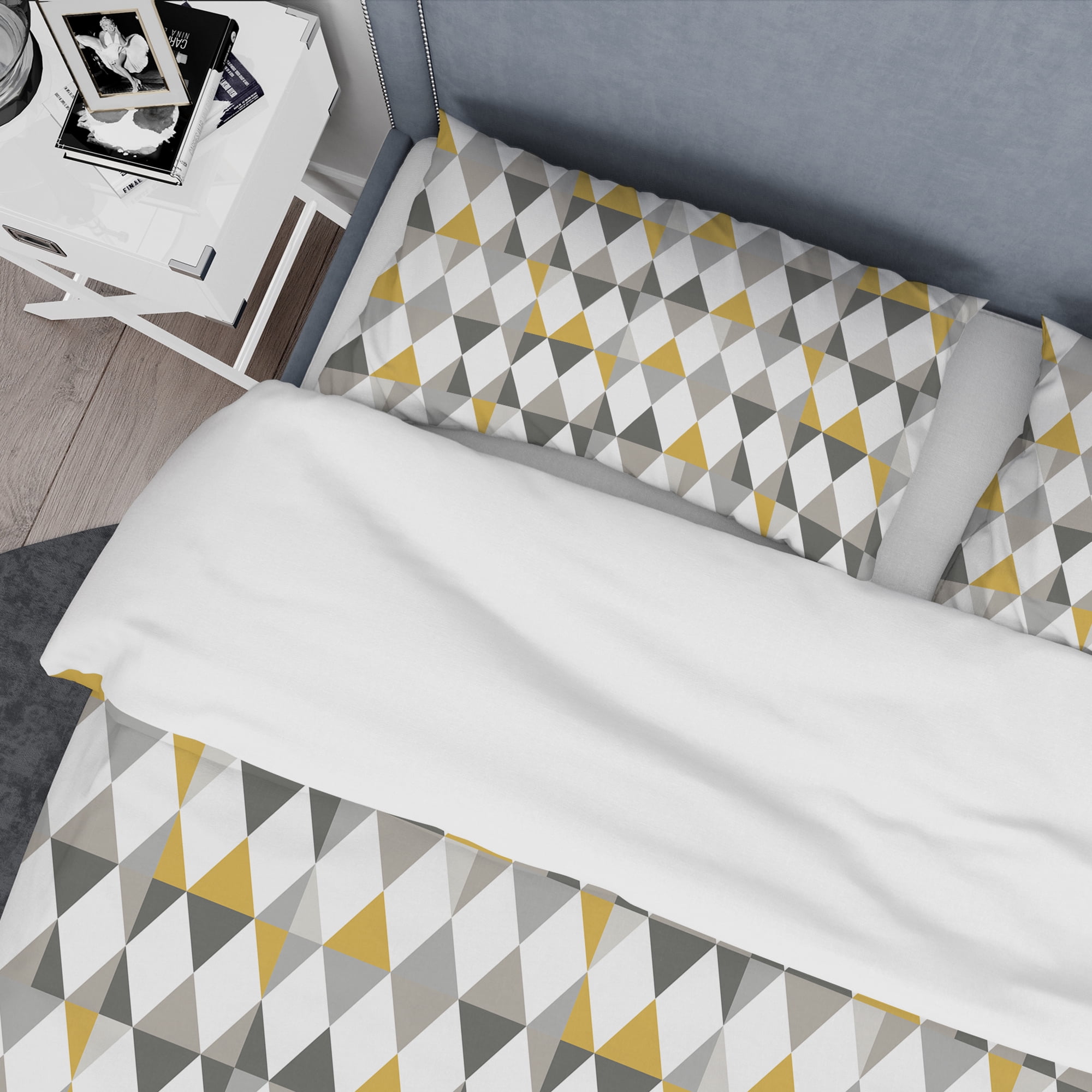 Designart 'Diamond Retro VIII' Mid-Century Modern Duvet Cover Set