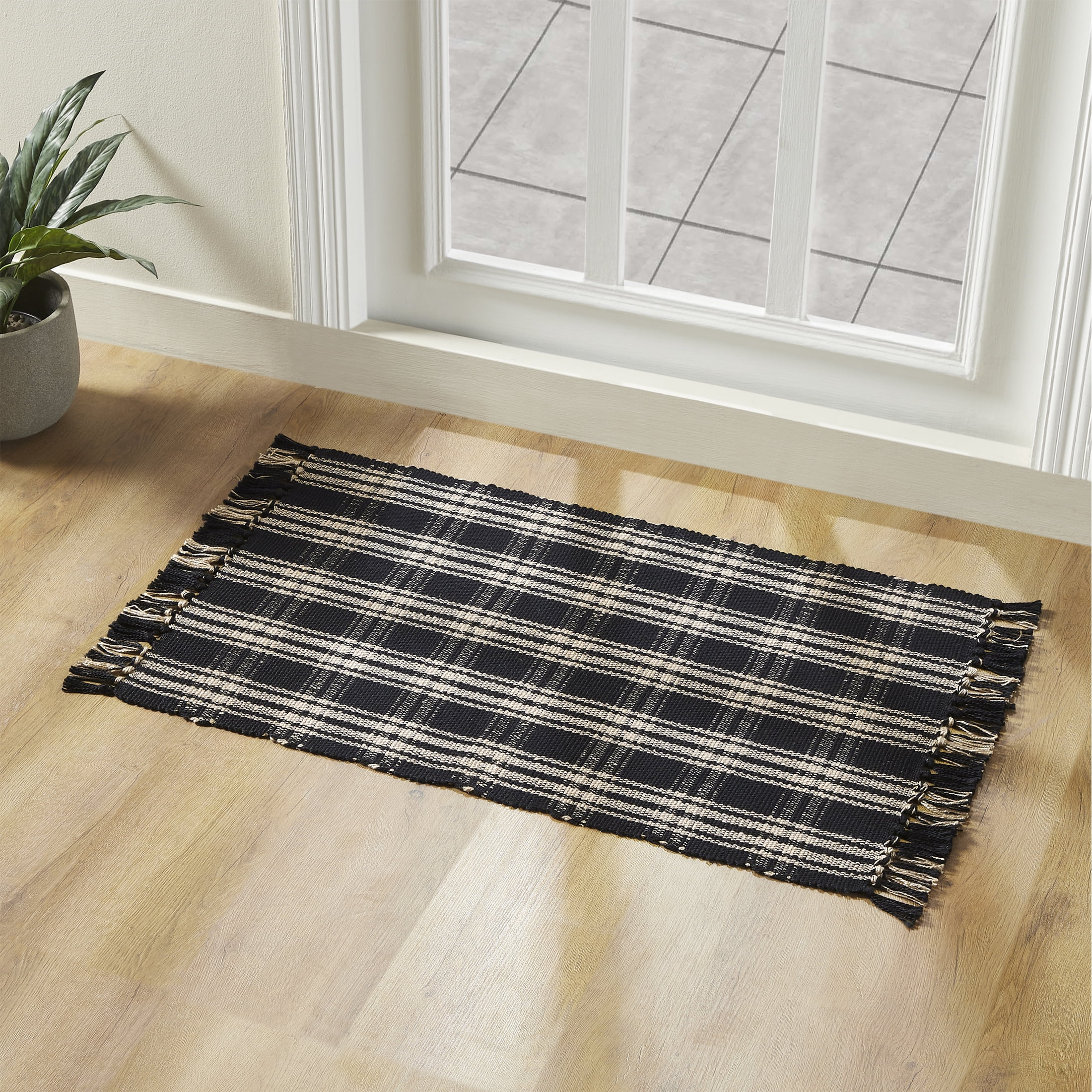 My Texas House Halloween Black Plaid Indoor/Outdoor Layering Rug, 38" x 58"