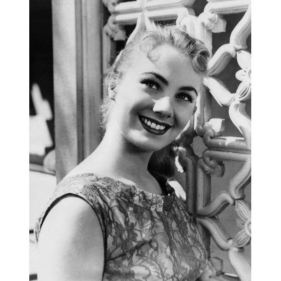 April Love Shirley Jones 1957 Tm And Copyright ��� �20Th Century Fox Film Corp. All Rights Reserved. Photo Print (16 x 20)