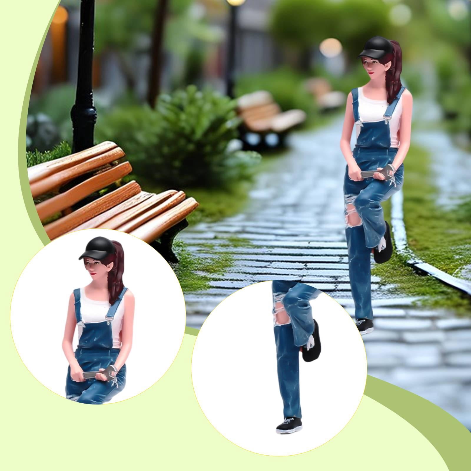 LeeQinersw 1/18 Female Auto Mechanic Model Dioramas for Micro Landscape Miniature Scene