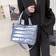 thumbnail image 1 of Elegante Bolso de Mano de Nailon de Gran Capacidad, Acolchado, para Ir de Compras, Trabajar y Viajar (Blanco, Azul, Morado, Rosa y Negro)., 1 of 6