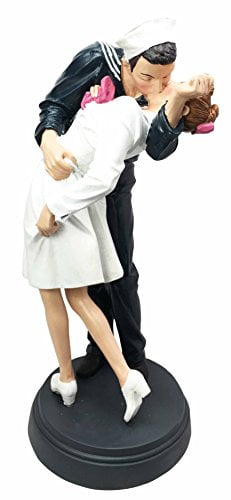 World War 2 V-J Day Victory Times Square The Kiss Navy Sailor With Nurse Statue 