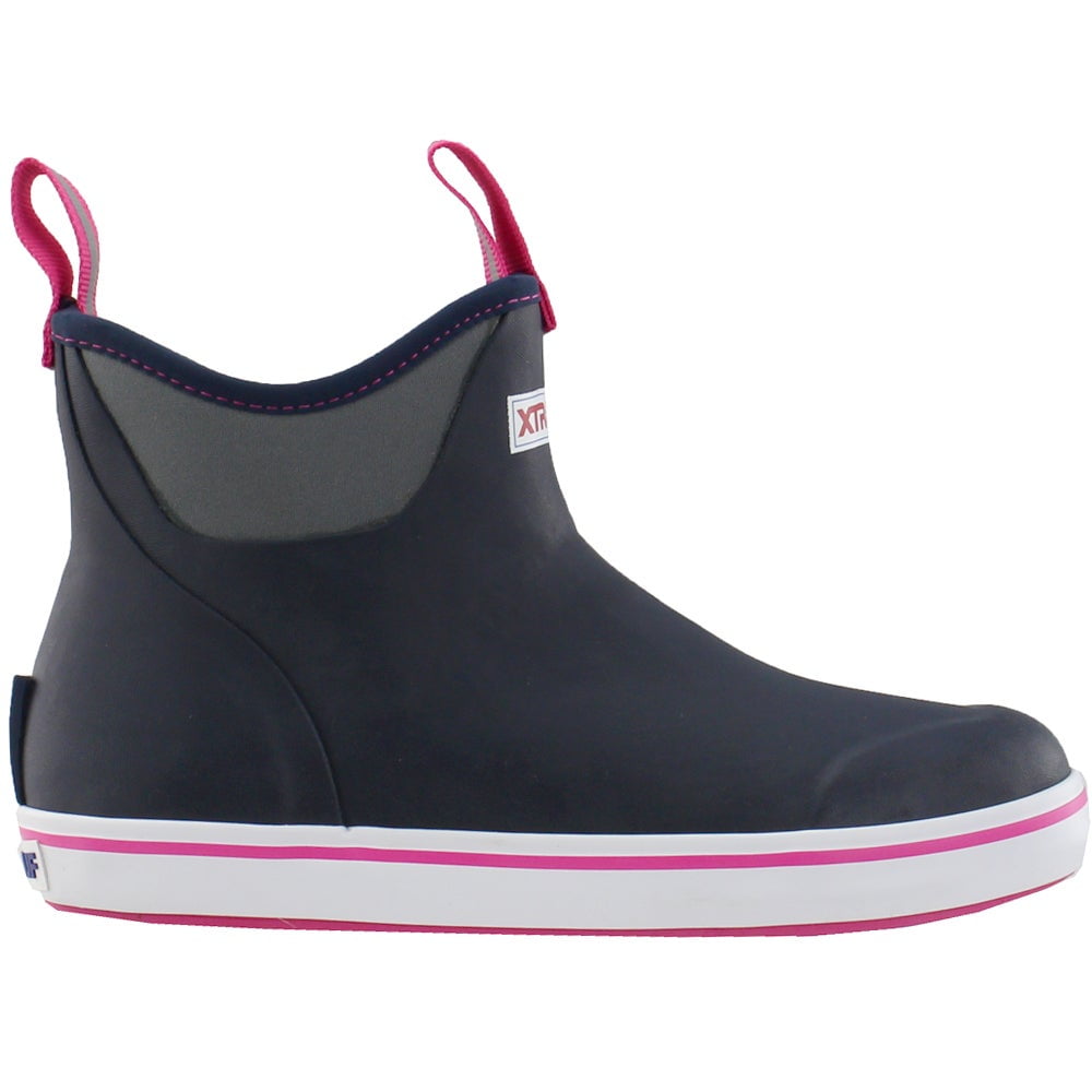 xtratuf slippers