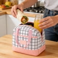 thumbnail image 4 of Bolsa Térmica para El Almuerzo a Cuadros con Forro de Papel de Aluminio Reforzado: Bolsa de Mano de Gran Capacidad para El Trabajo, La Escuela, Picnics y Viajes; Bolsa Térmica Portátil Tipo Bento par, 4 of 7
