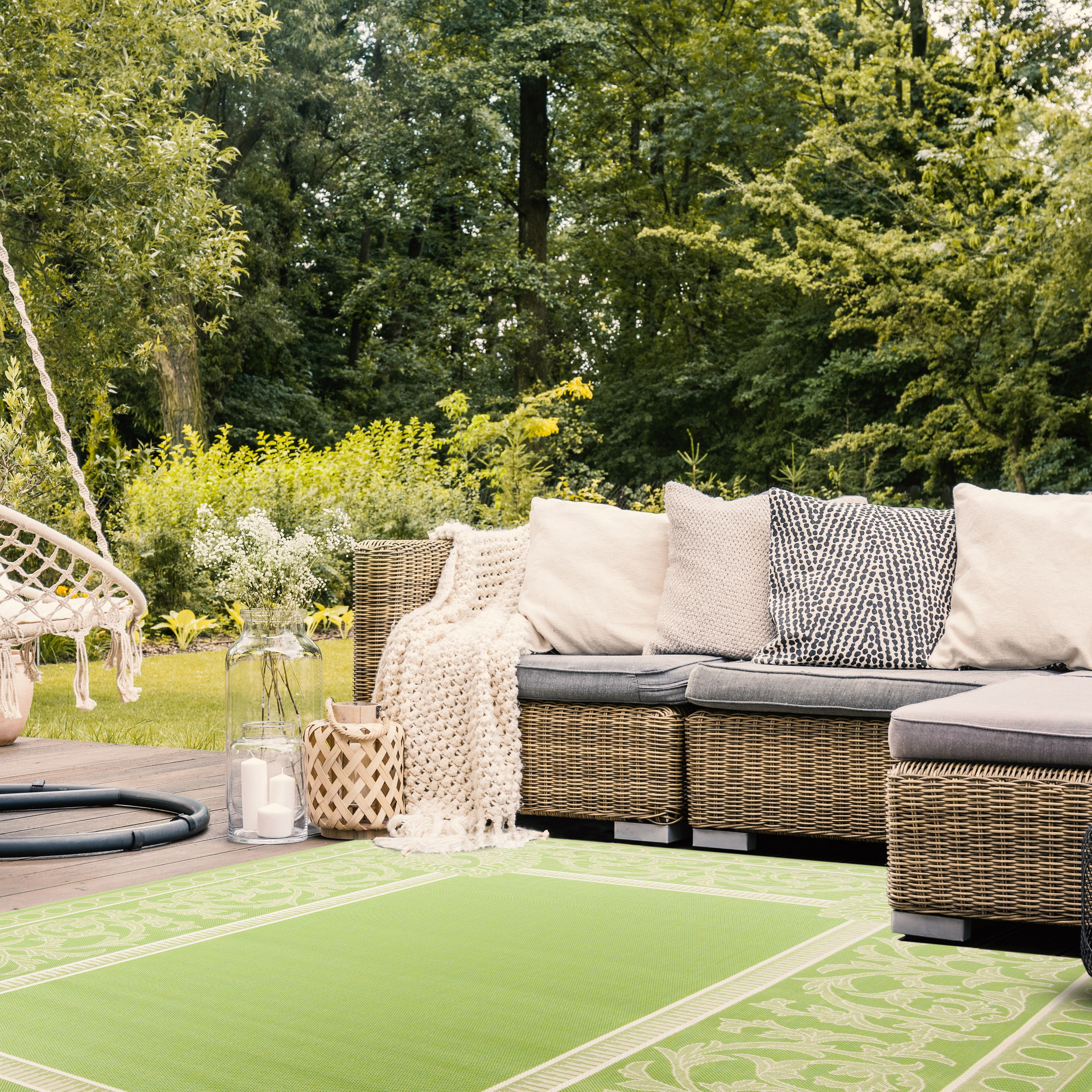 Safavieh Courtyard Cooper Botanical Indoor/Outdoor Area Rug, Olive/Natural, 6'7" x 6'7" Square