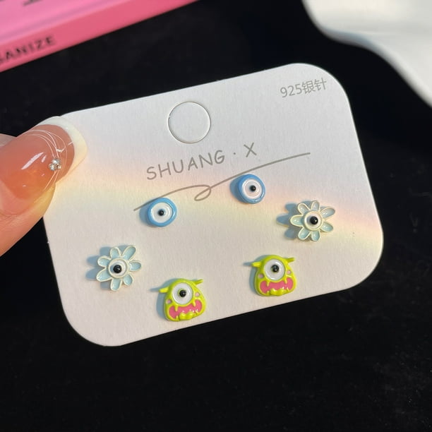 Uñas con forma de oreja de monstruo demonio, lindas, accesorios de Yiwu, puesto de joyería, uñas con forma de hueso de oreja, divertidos pendientes de aguja de plata con dibujos animados