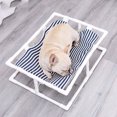 thumbnail image 2 of Cama Elevada para Mascotas - Doble Cara de Lana y Lona, Ideal para Perros y Gatos Pequeños (Hasta 12kg) - Diseño Portátil y Fácil de Limpiar, Perfecta para Interiores y Exteriores - Medidas:, 2 of 6