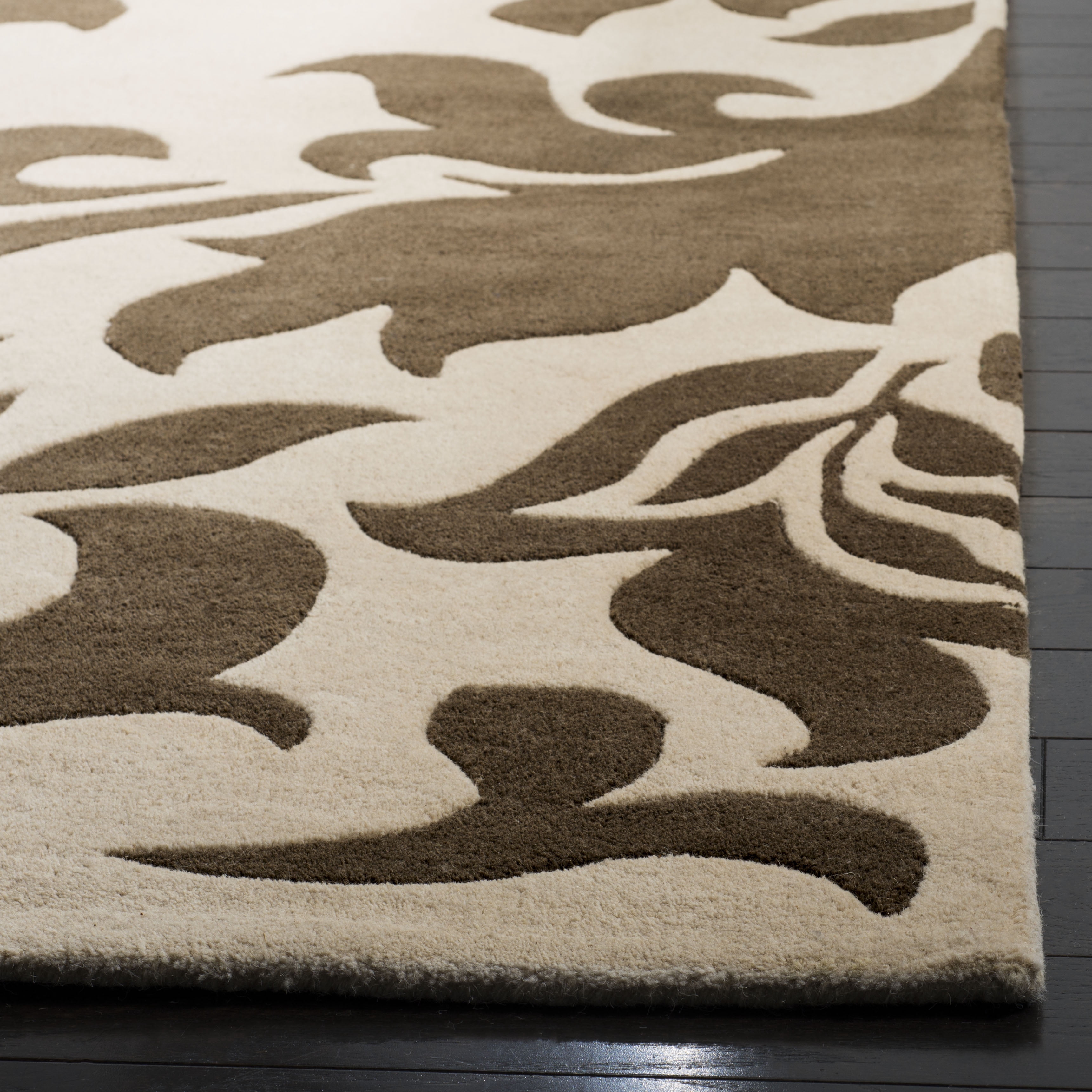 SAFAVIEH Martha Stewart Barcelona Floral Wool Area Rug, Molasses, 8' x 10'