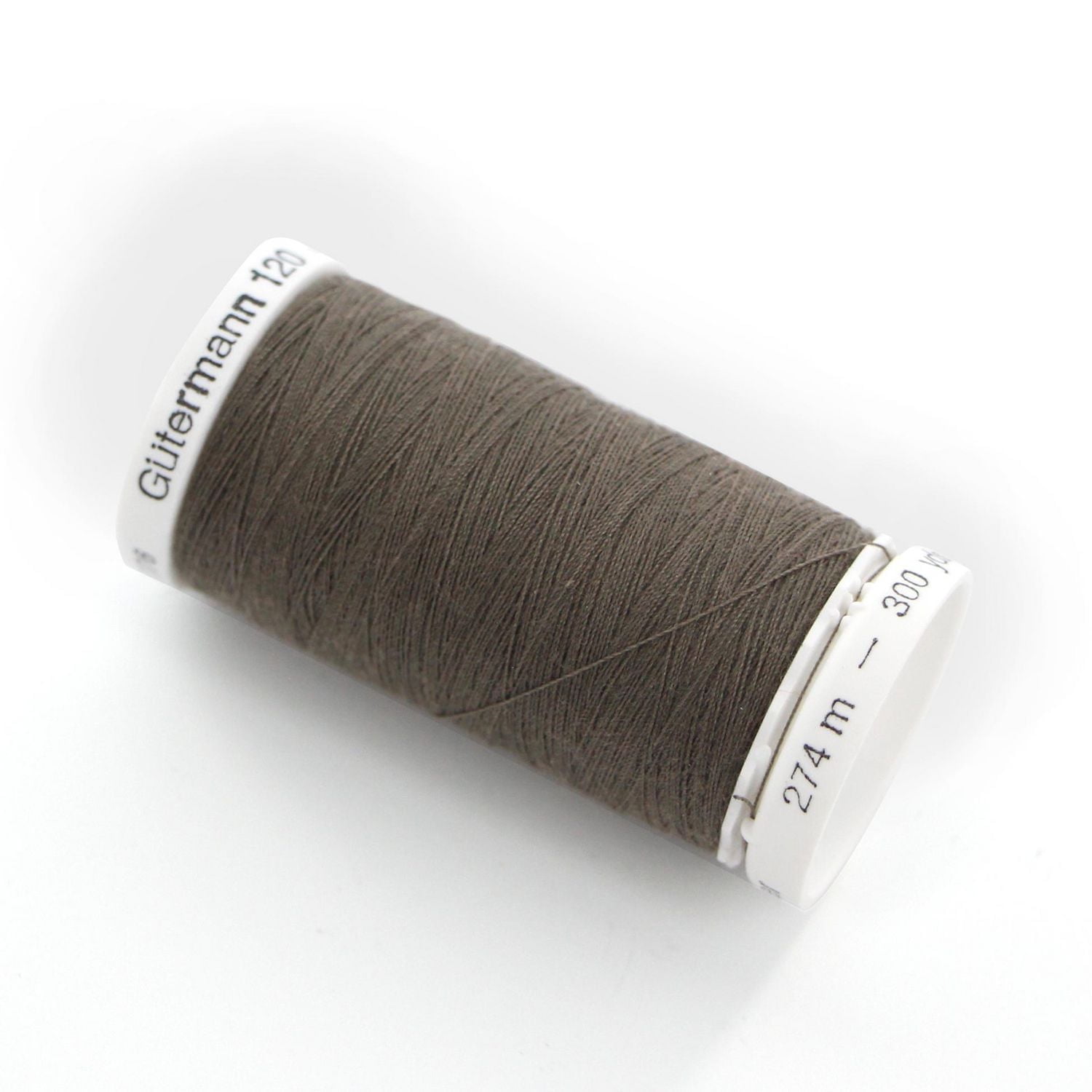 Fil tout usage Gutermann 120 à 100 % polyester 274 m/300 vgs