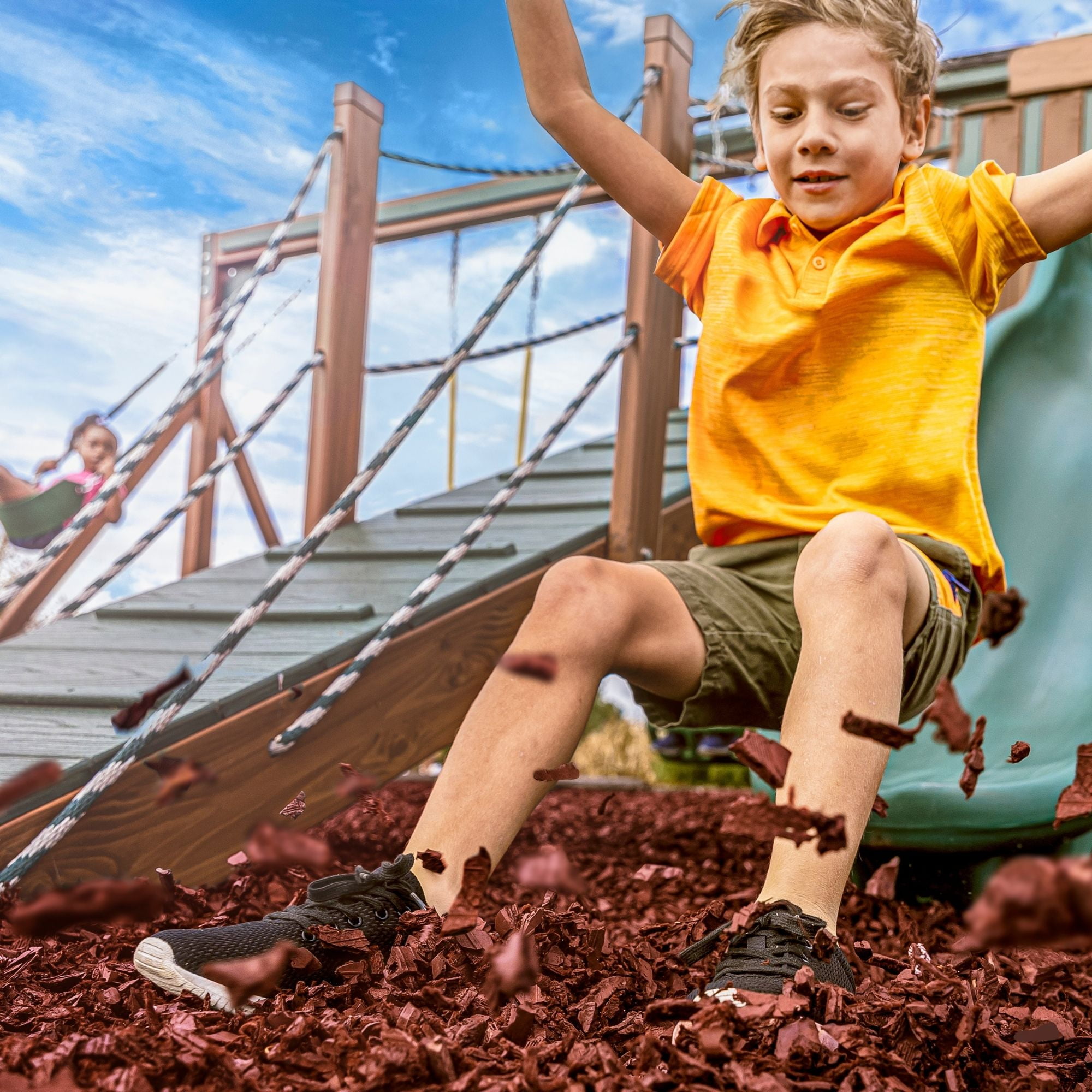 GroundSmart 12+ Year Red Rubber Mulch, 75 Cu Ft