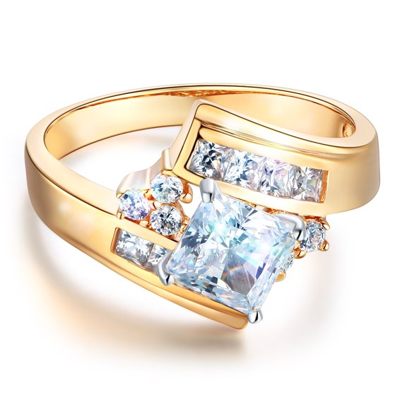 Wellingsale Ladies Solid 14k Yellow Gold Polished CZ Cubic Zirconia Princess Cut Engagement Ring with Side Stones - Size 4