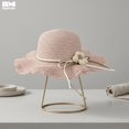 thumbnail image 2 of Sombrero Para Playa De Niña Ondulado Tejido De Paja Con Flor rosa, 2 of 5