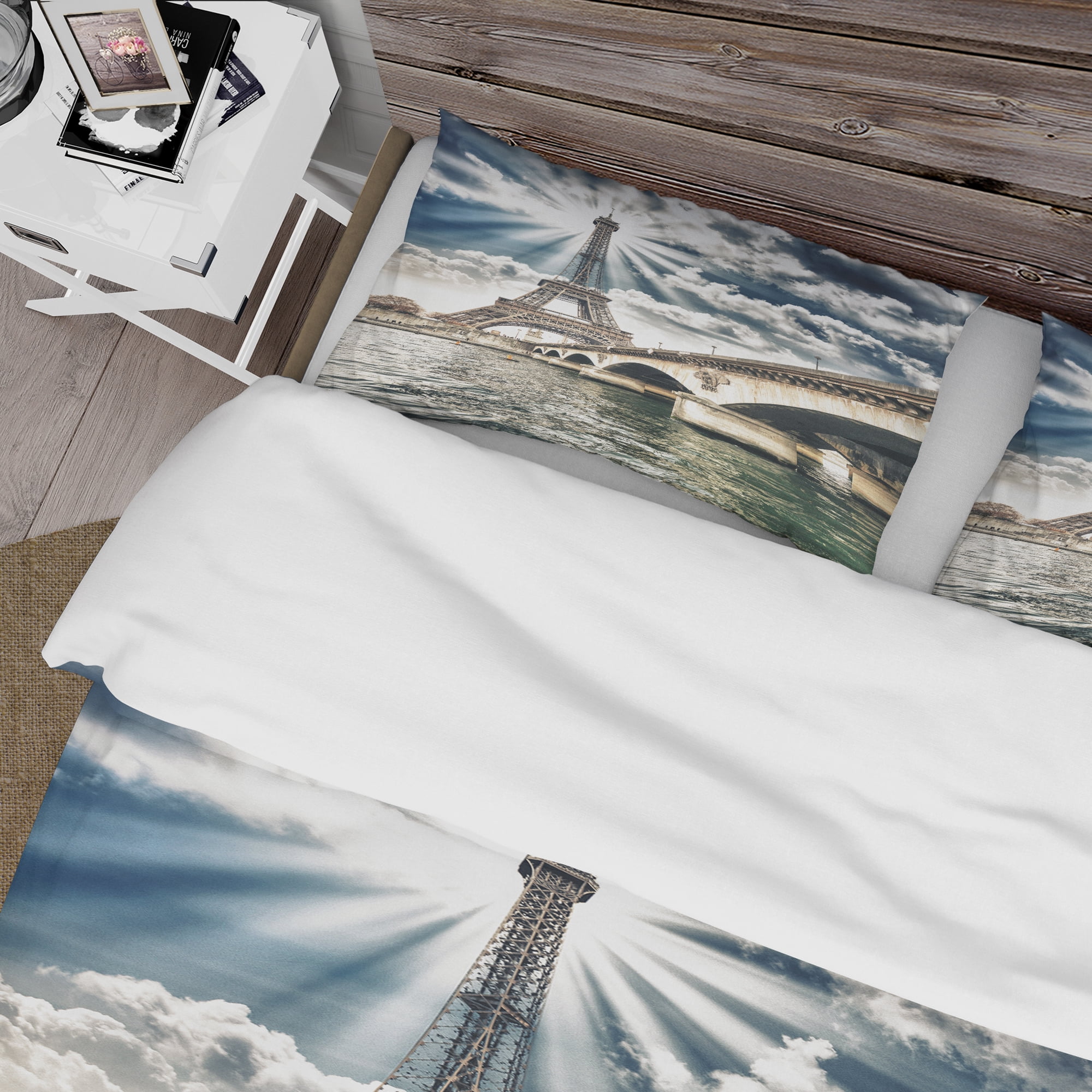 Designart 'Paris Eiffel Towerand Iena Bridge' Global Inspired Duvet Cover Set