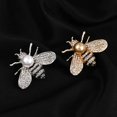 thumbnail image 4 of Broche de abeja de cristal CHAO con forma de insecto color blanco, 4 of 4