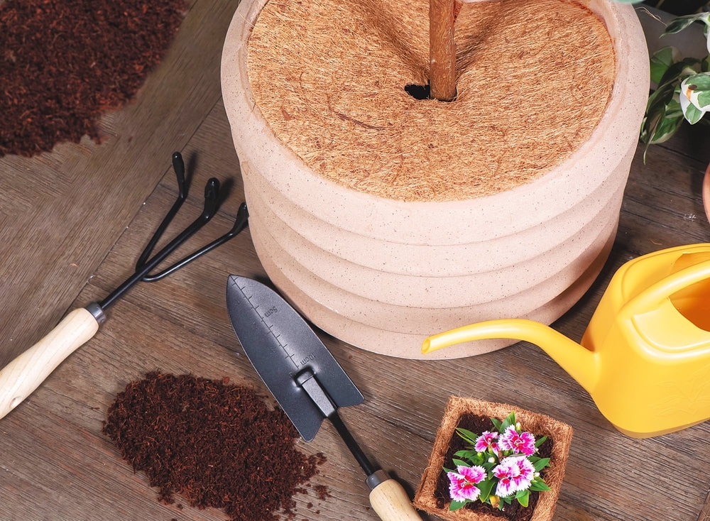 Envelor 15 pcs Coconut Fibers Mulch Ring  11 Inches Tree Protector Mat Coconut Mulch Cover Natural Coconut Fiber Weed Control Rings, Tree Ring Plant Cover for Indoor Outdoor Plants, Pot, Landscaping