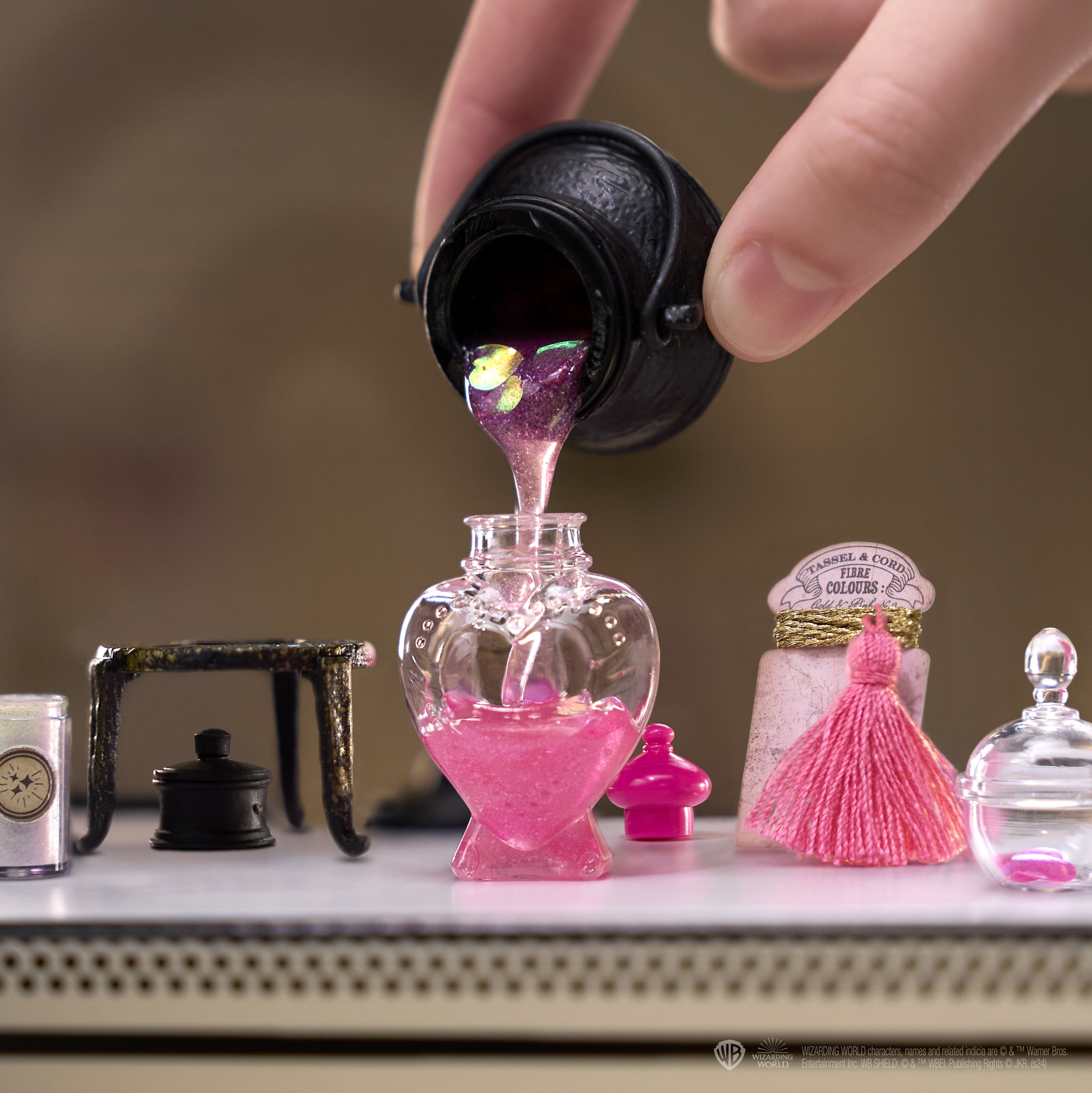 Make It Mini Potions Harry Potter Mini Collectibles, Novelty Toy, Ages 8 & up  (图5) Make It Mini Potions Harry Potter Mini Collectibles, Novelty Toy, Ages 8 & up  (图5)