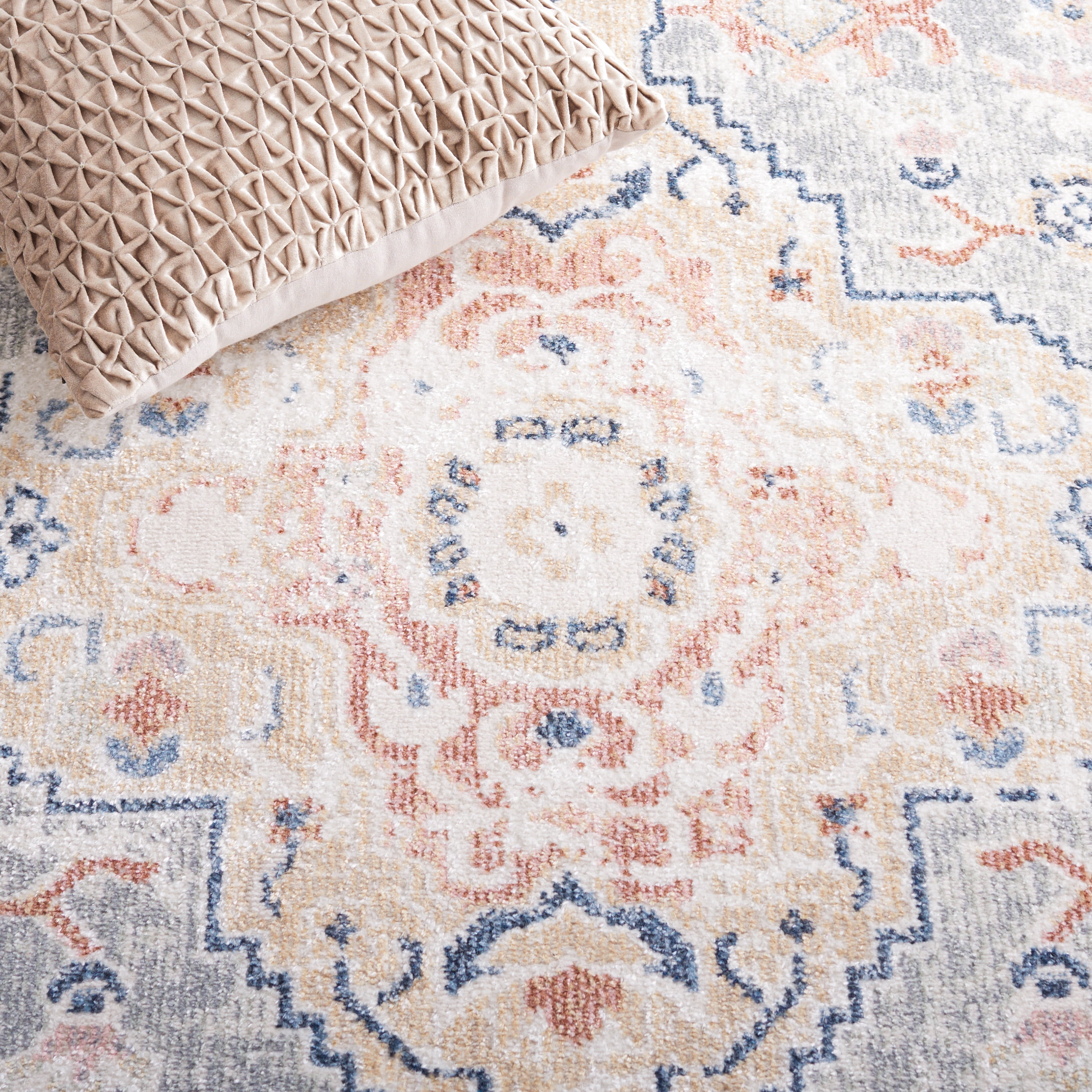 SAFAVIEH Bayside Rudy Oriental Polyester Machine Washable Area Rug, Sage/Gold, 4' x 6'